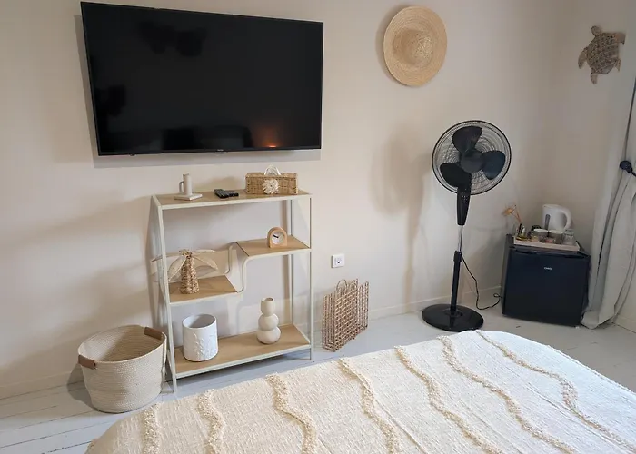 Alojamento de Acomodação e Pequeno-almoço Au Domaine De Gigie 3*